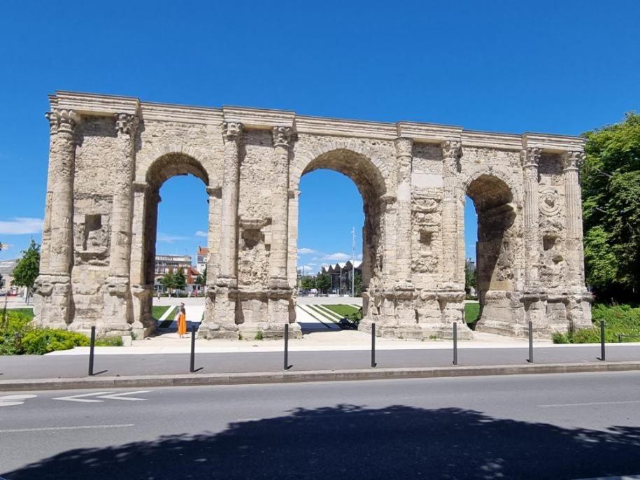 L'Effervescent Daire Reims Dış mekan fotoğraf